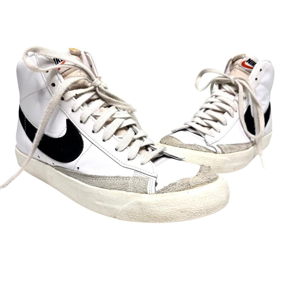 Nike Women’s Blazer amid 77 High Top White Leather Sneaker 10.5